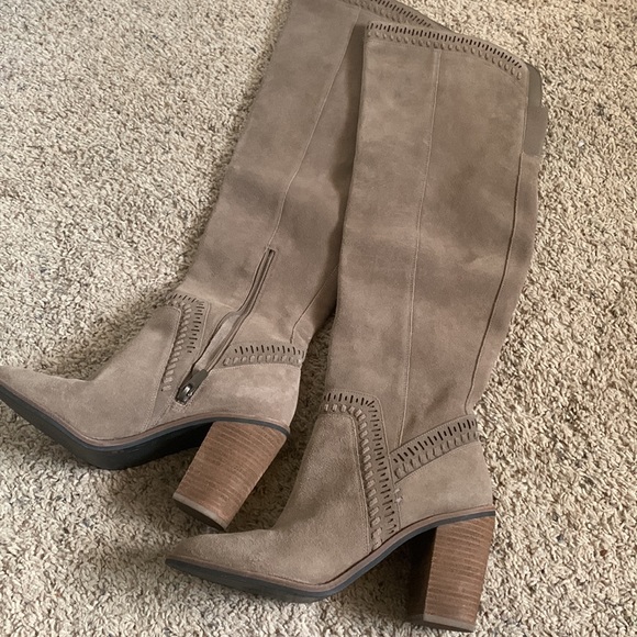 Like new over the knee boots - Picture 4 of 4